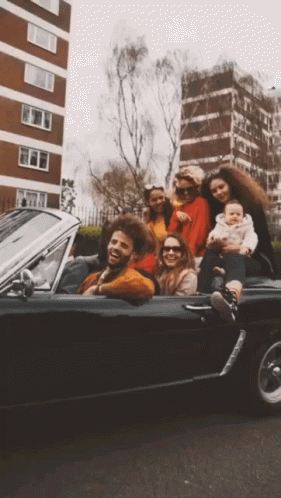 Youngr Drive GIF - Youngr Drive Fam GIFs
