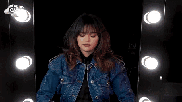 Look Selena Gomez GIF - Look Selena Gomez Selena Gomez Opens Up About Being In Love GIFs