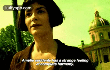 Amélie Suddenly Has A Strange Feelingof Complete Harmony..Gif GIF - Amélie Suddenly Has A Strange Feelingof Complete Harmony. Amã©lie Q GIFs