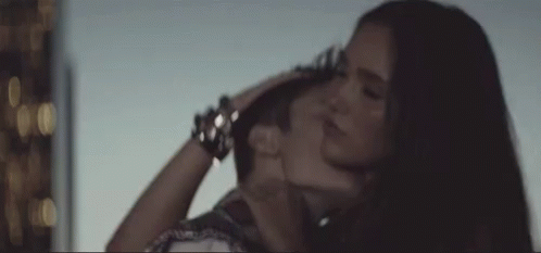 Beso Passion GIF - Beso Passion Kiss GIFs
