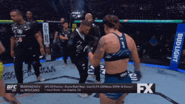 a boxing match is being broadcast on fx