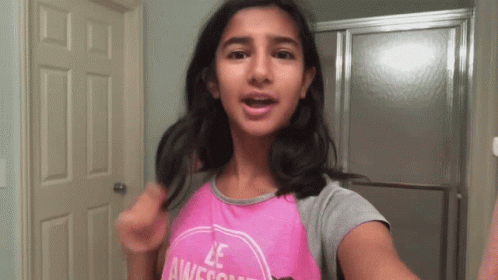 Samira Desai Selfie GIF - Samira Desai Selfie Nice GIFs