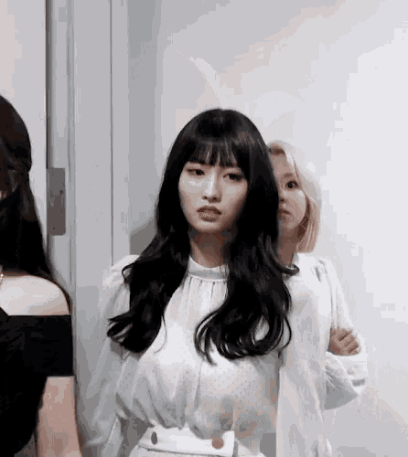 Twice Kpop GIF - Twice Kpop Momo GIFs