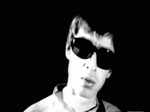 Stick Tongue Out Noel Gallagher GIF - Stick Tongue Out Noel Gallagher Oasis GIFs