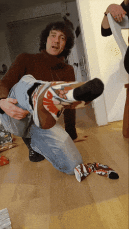 Tiè Smell GIF