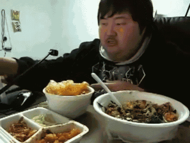 It'S All About The Food Fuckahs 🍔🍟🍗🍖🍝🍛❤️ GIF - Food Weird Funny GIFs