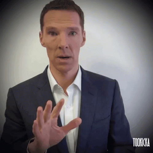 Turn Around Benedict Cumberbatch GIF - Turn Around Benedict Cumberbatch Selfie GIFs