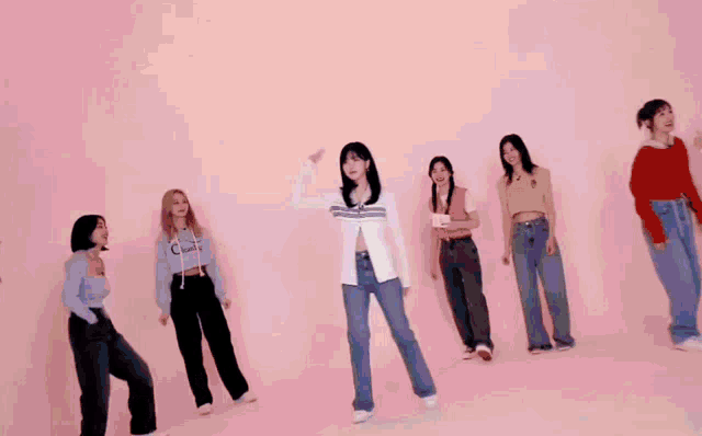 Mina Mina Dancing GIF - Mina Mina Dancing Mina Ttt GIFs