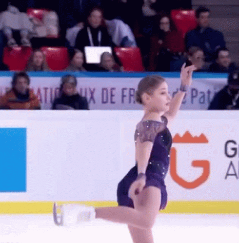 алёнакосторная Figure Skating GIF - алёнакосторная Figure Skating Midorimoonlight GIFs