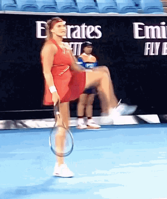 Aryna Sabalenka High Kick GIF - Aryna Sabalenka High Kick Tennis GIFs