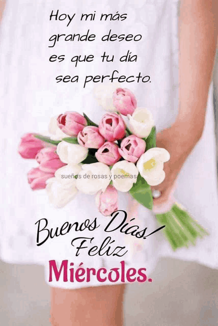 a woman holding a bouquet of pink and white flowers with a spanish message