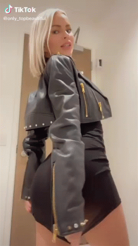Tik Tok Hot Babes GIF - Tik Tok Hot Babes - Discover & Share GIFs