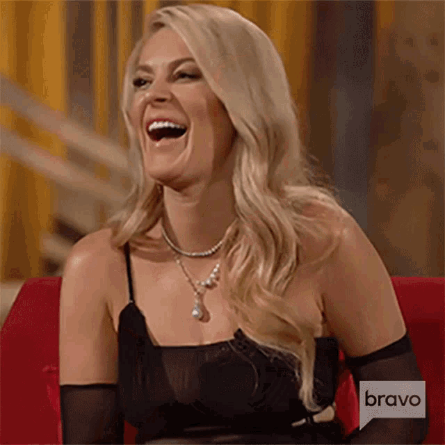 Lol Real Housewives Of New York GIF - Lol Real Housewives Of New York Laughing GIFs