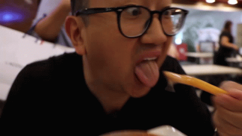 Hungry Starving GIF - Hungry Starving Yummy GIFs