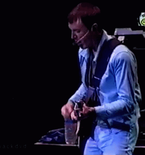 David Byrne Guitar GIF - David Byrne Guitar Concert GIFs