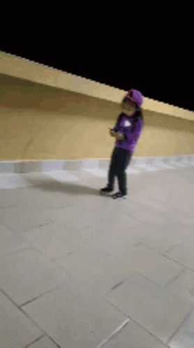Busy Texting GIF - Busy Texting Little Kid GIFs
