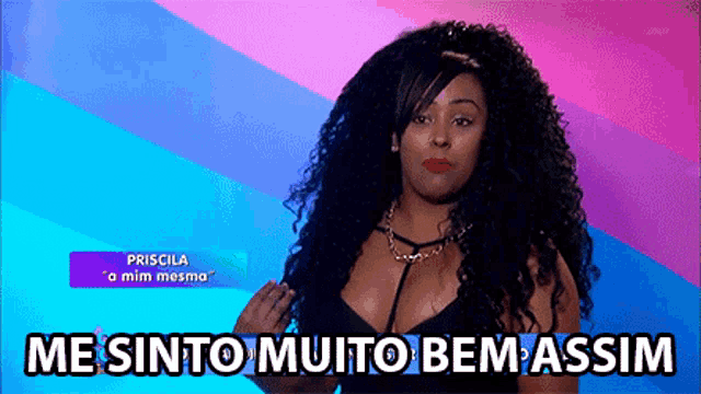 a picture of a woman with the words me sinto muito bem assim on the bottom