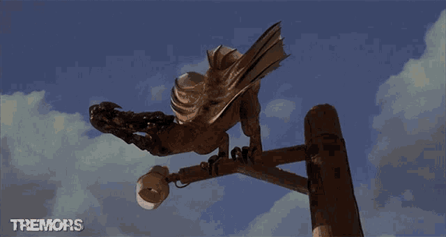 Looking Around Graboid GIF - Looking Around Graboid Tremors3 GIFs