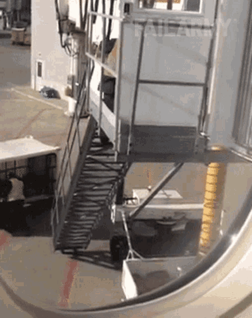 Airport Bagage GIF - Airport Bagage Throw GIFs