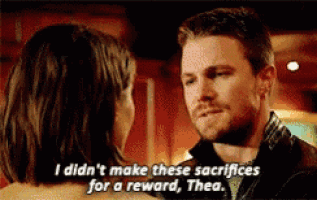 Real Oliver Stephen Amell GIF
