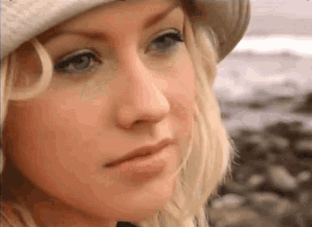 Debutina Xtina GIF - Debutina Xtina Christina Aguilera GIFs