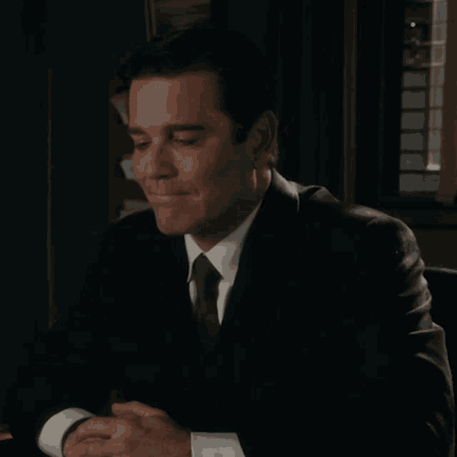 Im Very Sorry For Your Loss William Murdoch GIF - Im Very Sorry For Your Loss William Murdoch Murdoch Mysteries GIFs