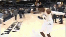Victor Victor Oladipo GIF - Victor Victor Oladipo Pacers GIFs