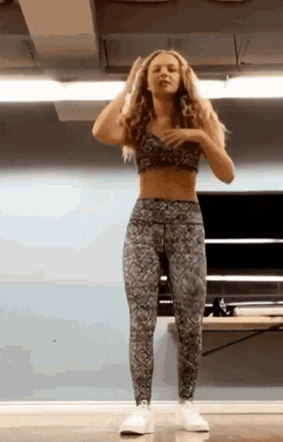 Amiah Miller Dancing GIF - Amiah Miller Dancing GIFs