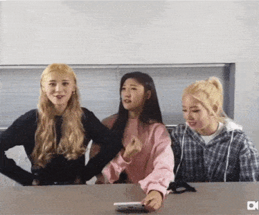 Loona Artms GIF - Loona Artms Jinsoul GIFs