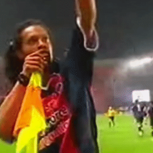 Ronaldinho Vibes GIF - Ronaldinho Vibes Psg GIFs