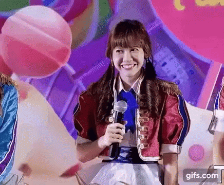 That Pointing GIF - That Pointing Smiles GIFs