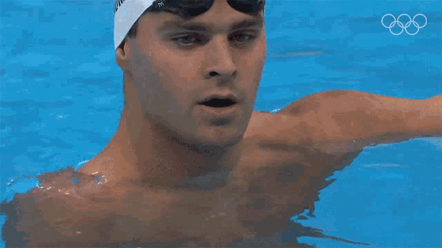Thumbs Up Michael Andrew GIF - Thumbs Up Michael Andrew Usa Swimming Team GIFs
