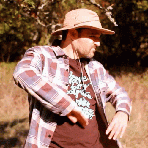 Extreme Wilderness Pro Jerry Loven GIF - Extreme Wilderness Pro Jerry Loven Survivalist GIFs
