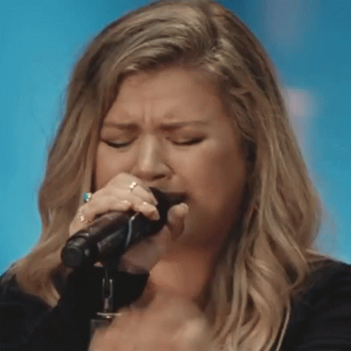 Kelly Clarkson Come On GIF - Kelly Clarkson Come On Love So Soft GIFs