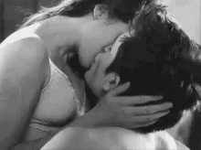Passion And Kiss And Lost Kiss GIF - Passion And Kiss And Lost Kiss Romance GIFs