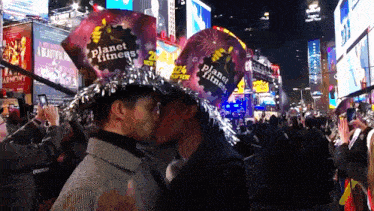 New Years Kiss Times Square Guys Kissing GIF - New Years Kiss Times Square Guys Kissing GIFs