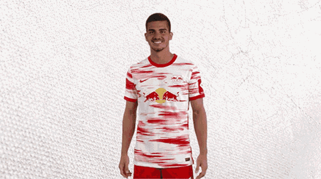 Its Just Me Andre Silva GIF - Its Just Me Andre Silva Rb Leipzig GIFs