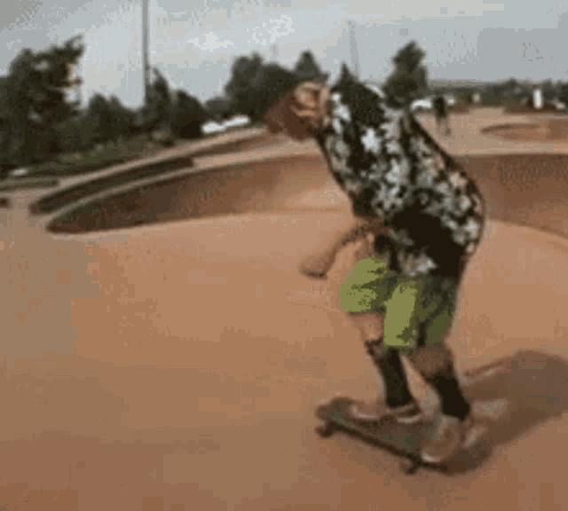 Skateboarding Tricks GIF - Skateboarding Tricks Fake Tricks GIFs