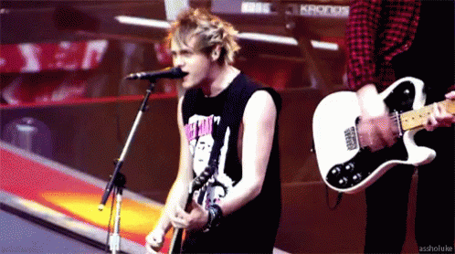 Mikey GIF - 5sos 5seconds Of Summer GIFs