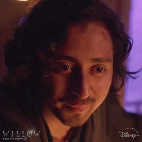 Smiling Willow GIF - Smiling Willow Grinning GIFs