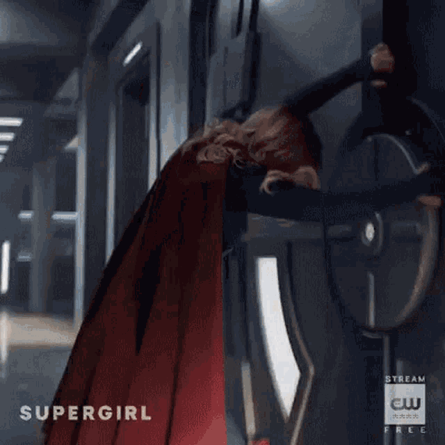 Supergirl Melissa Benoist GIF - Supergirl Melissa Benoist Kick GIFs