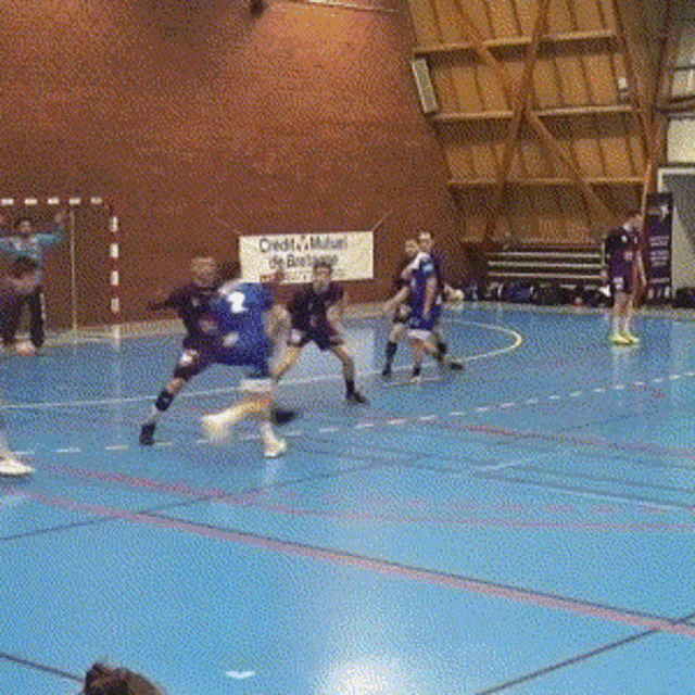 Scherperel Handball GIF - Scherperel Handball Pull GIFs