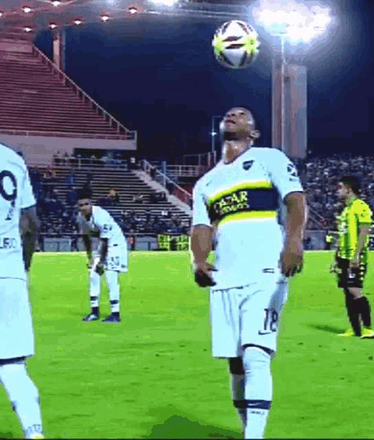 Boca Juniors Frank Fabra GIF - Boca Juniors Frank Fabra Ball Tricks GIFs