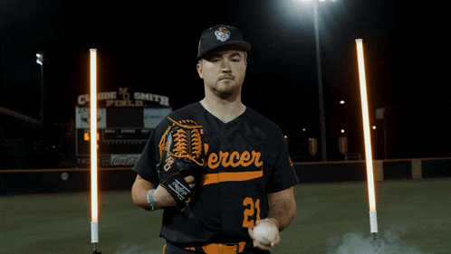 a baseball player wearing a jersey that says " tercer " on it
