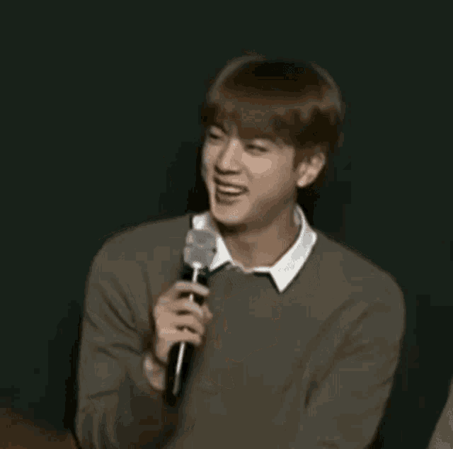 Fake Jinnie GIF