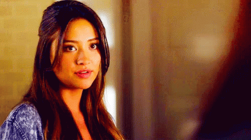 Shay Mitchell GIF - Shay Mitchell Pretty Little Liars Actress GIFs