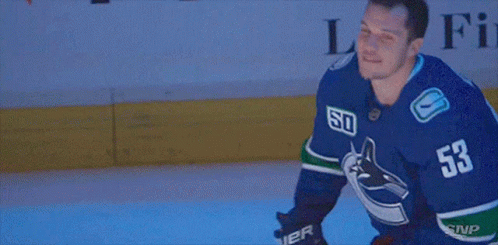 Vancouver Canucks Bo Horvat GIF - Vancouver Canucks Bo Horvat Go Canucks Go GIFs