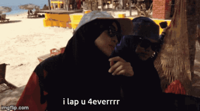 a picture of two people on the beach with the caption i lap u 4everrr