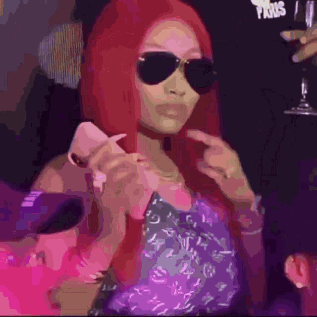 Sazzybarb Nicki Minaj Club GIF - Sazzybarb Nicki Minaj Club Nicki Minaj Yikes GIFs