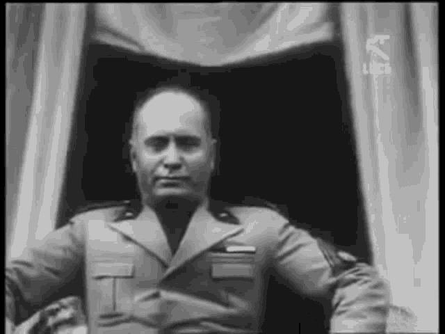 Benito Mussolini Duce GIF - Benito Mussolini Duce Laugh GIFs